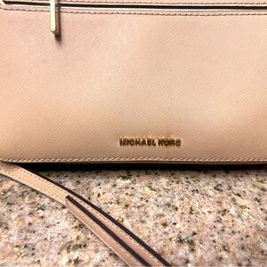 Micheal kors purse